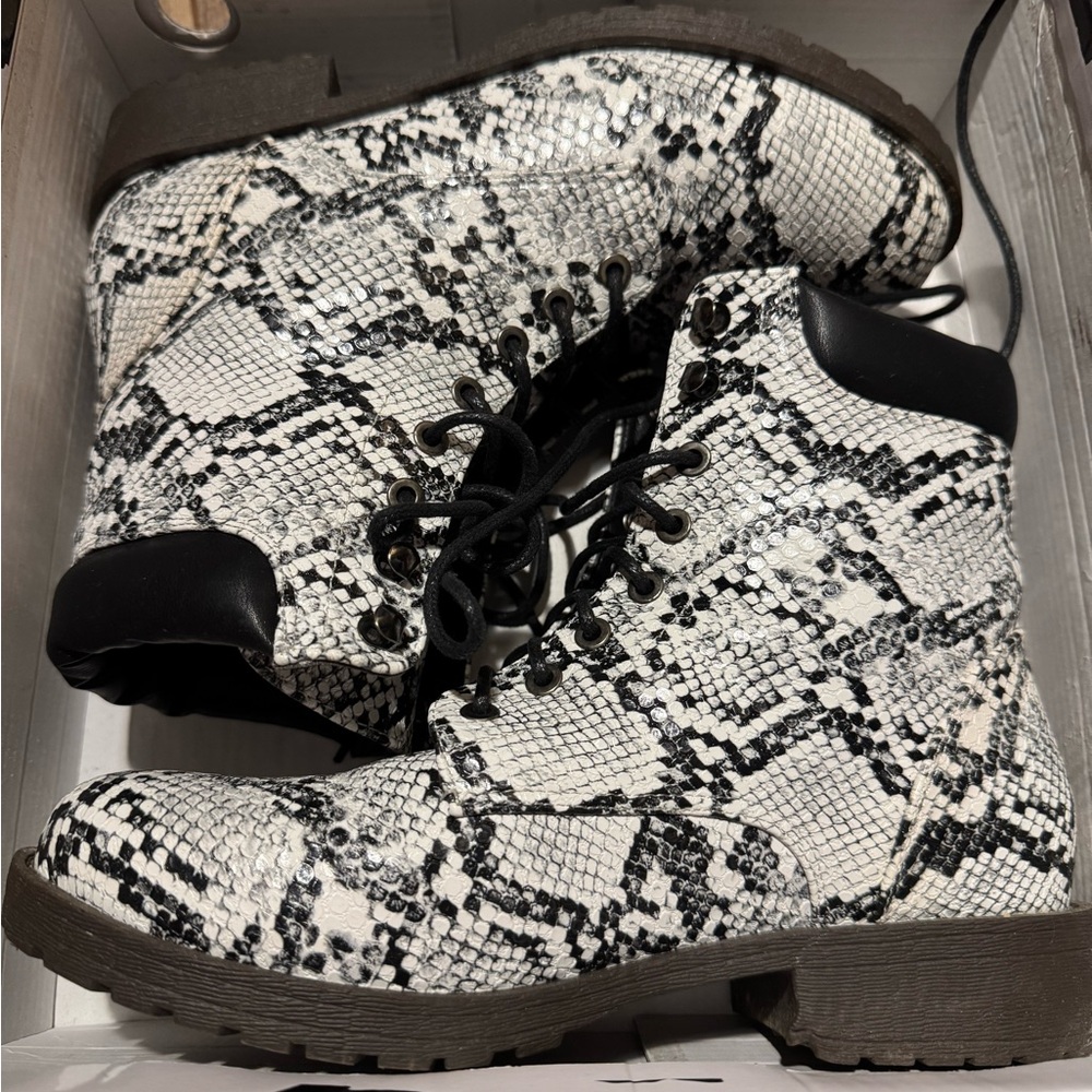 Women's Snake Print Ankle Boots